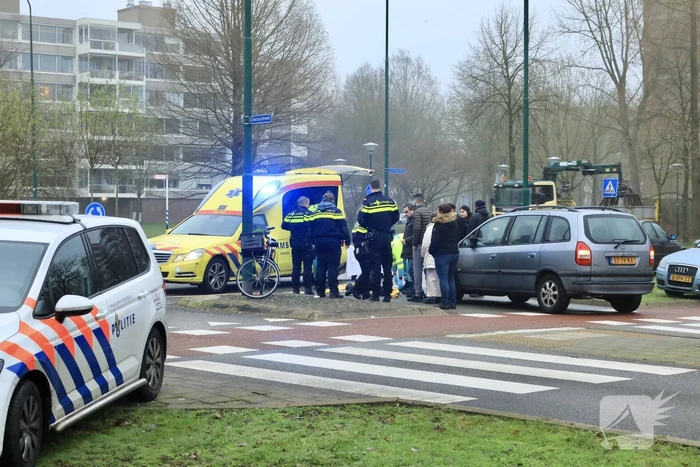 Overstekende fietsster aangereden