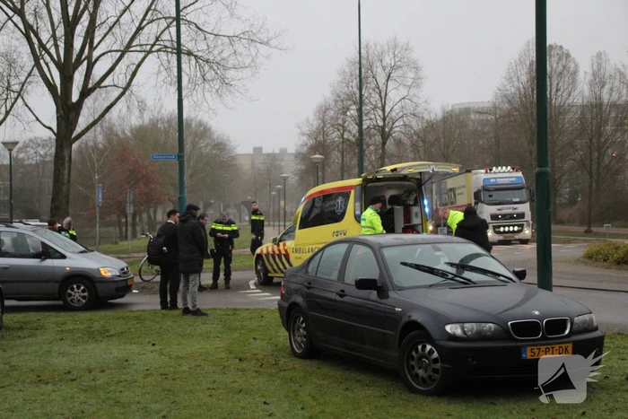 Overstekende fietsster aangereden