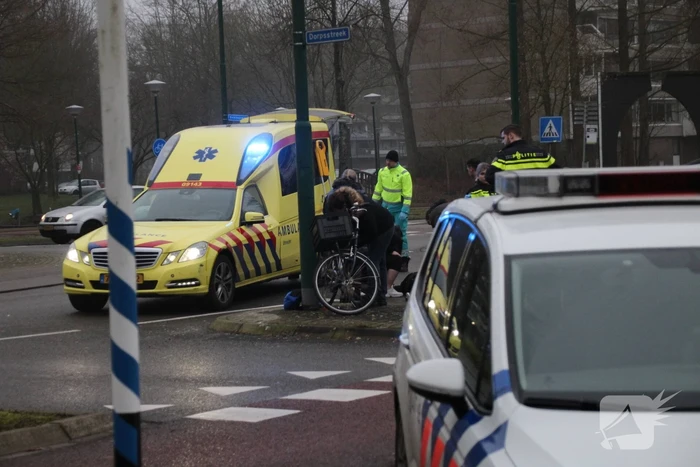 Overstekende fietsster aangereden