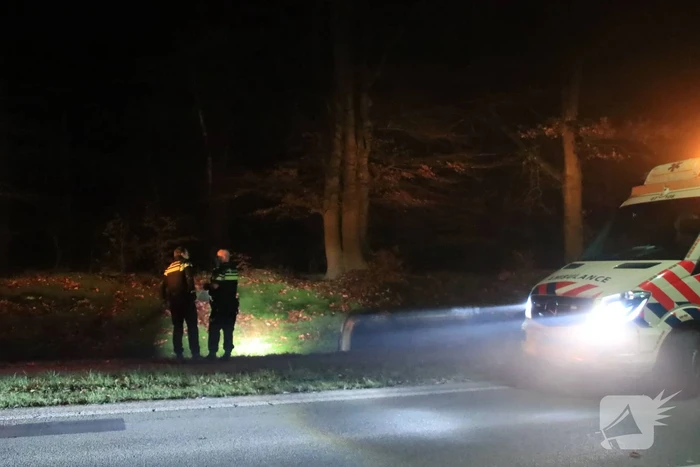Auto belandt in de sloot