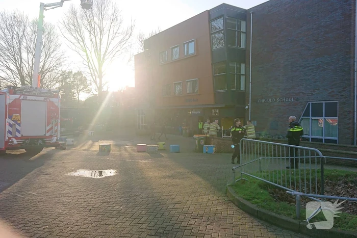 Christelijk lyceum ontruimd na brand op toilet
