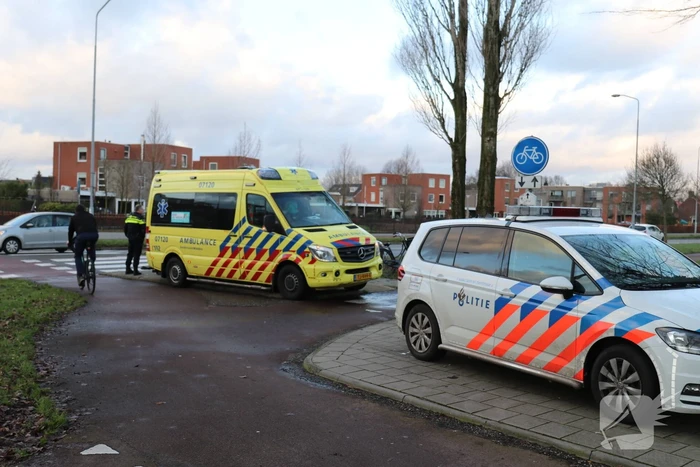 Fietser aangereden op rotonde