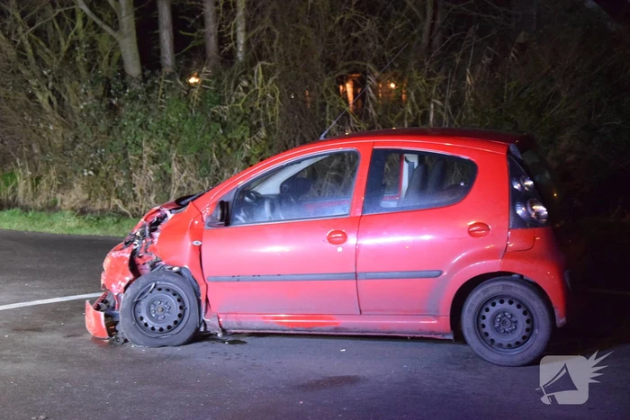 Flinke schade en gewonde na frontale botsing