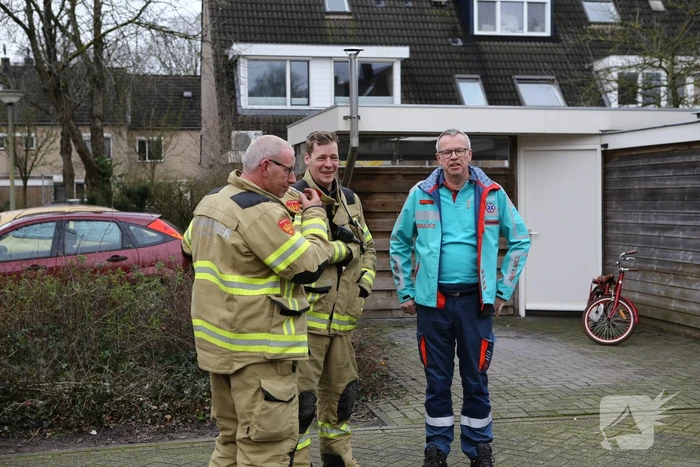 Brand in schuur achter woning