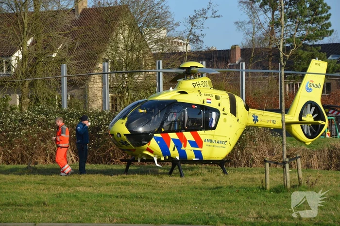 Persoon zwaargewond na val op ijs
