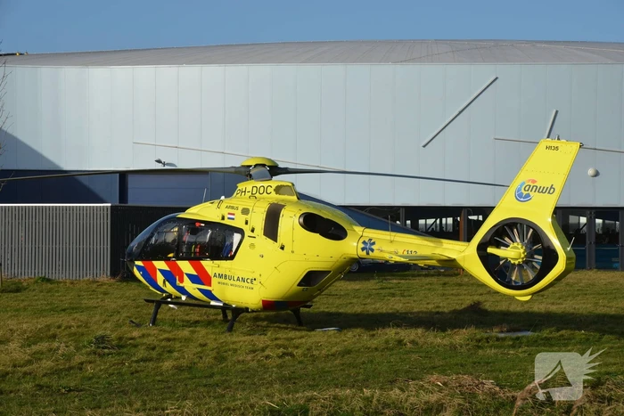 Persoon zwaargewond na val op ijs