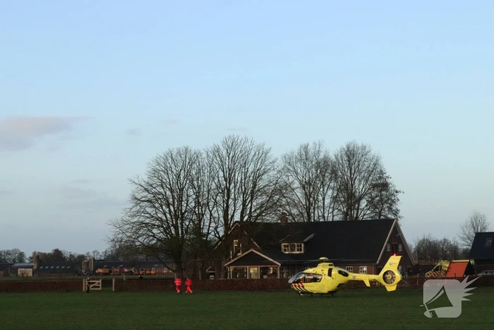 Traumahelikopter landt voor zwaargewonde jongen