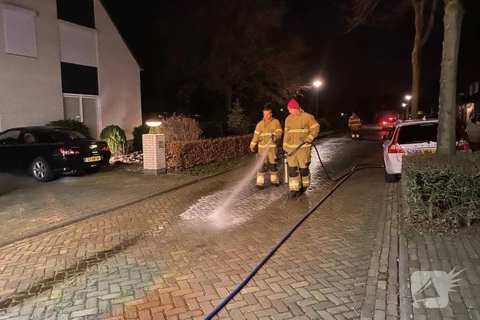 Brandweer druk met drie kilometer lang oliespoor