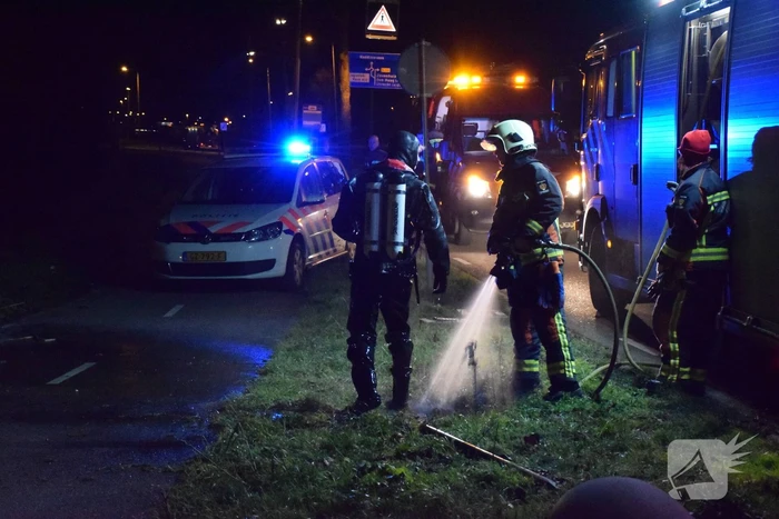 Bestuurder spoorloos na auto te water