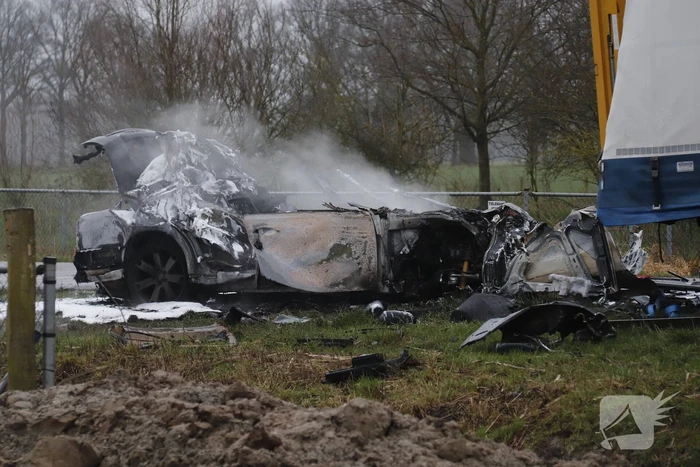Dode gevonden in uitgebrande auto