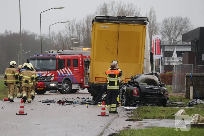 Dode gevonden in uitgebrande auto