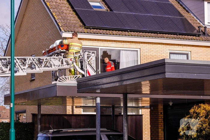 Veel hulpdiensten voor incident in woning