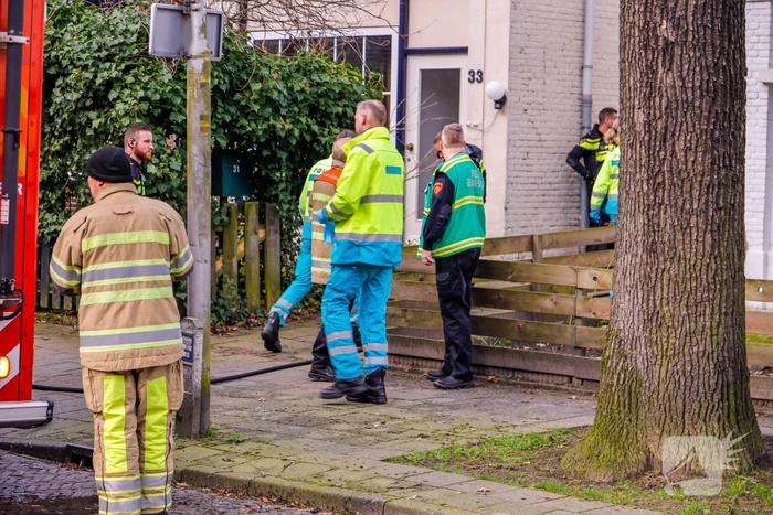 Arrestatieteam haalt man uit woning