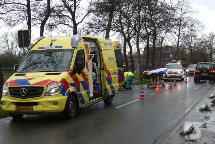 Brommerrijder gewond na val
