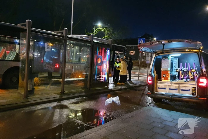 Ruit van bus kapot na verkeersruzie