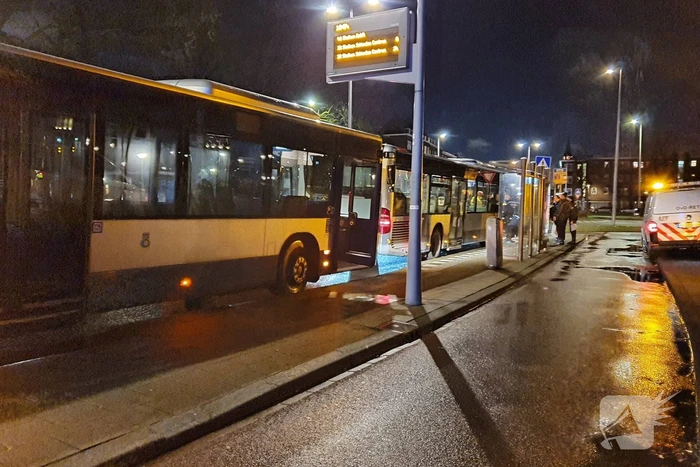 Ruit van bus kapot na verkeersruzie