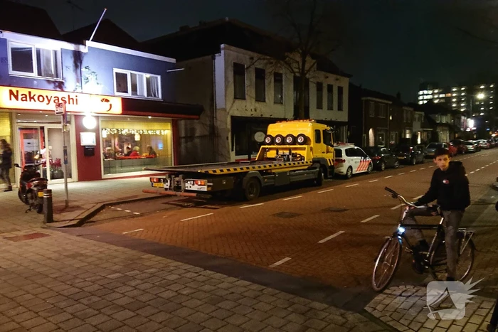Politie doet inval in woning
