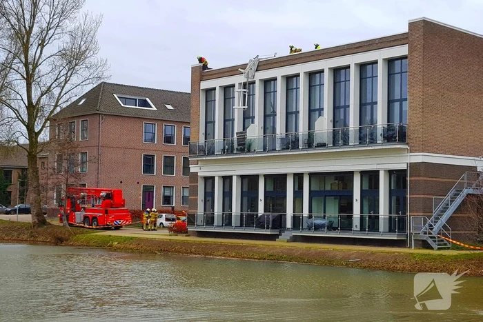Zonnepanelen losgerukt door harde wind