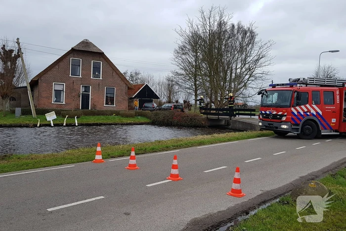 Stroompaal breekt af door harde wind