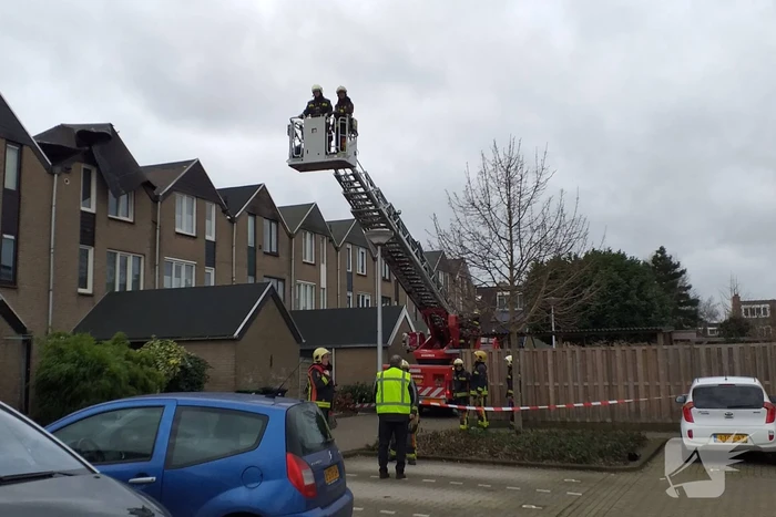 Dak van woning laat los
