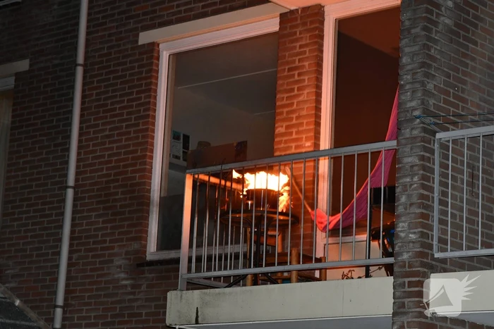 Frituurpan vliegt in brand