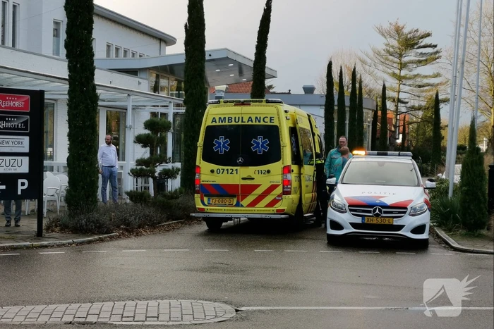 Twee fietser botesen opelkaar voor Hotel De Reehorst
