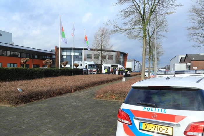 Integrale controle bij 10 autobedrijven op industrieterrein De Isselt
