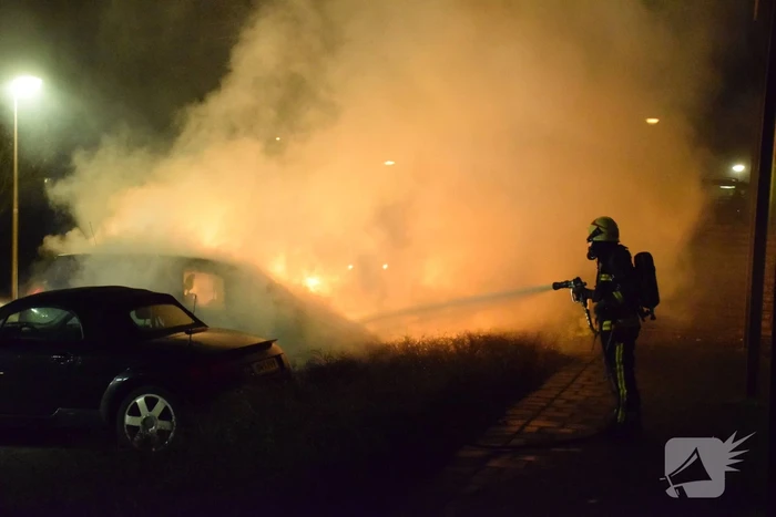 Meerdere auto's verwoest door een brand