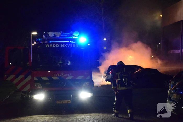 Meerdere auto's verwoest door een brand