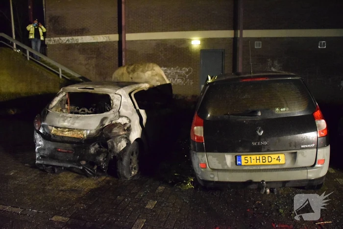 Meerdere auto's verwoest door een brand