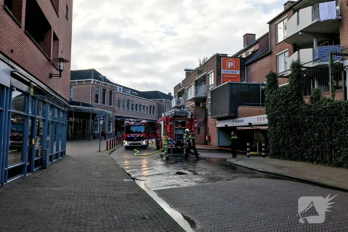 Autobrand in parkeergarage