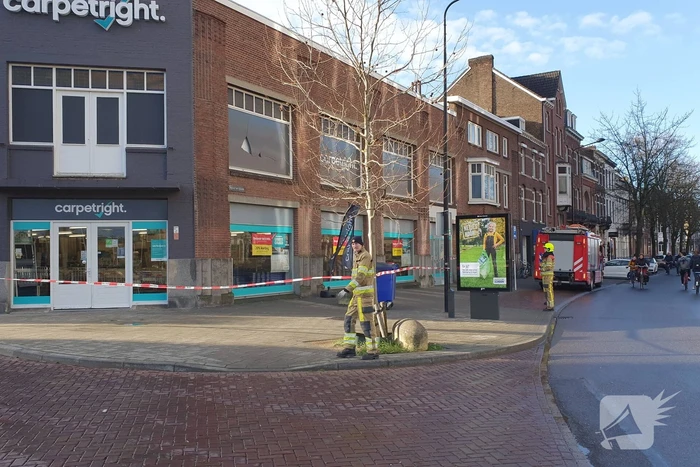 Raam gesprongen door harde wind