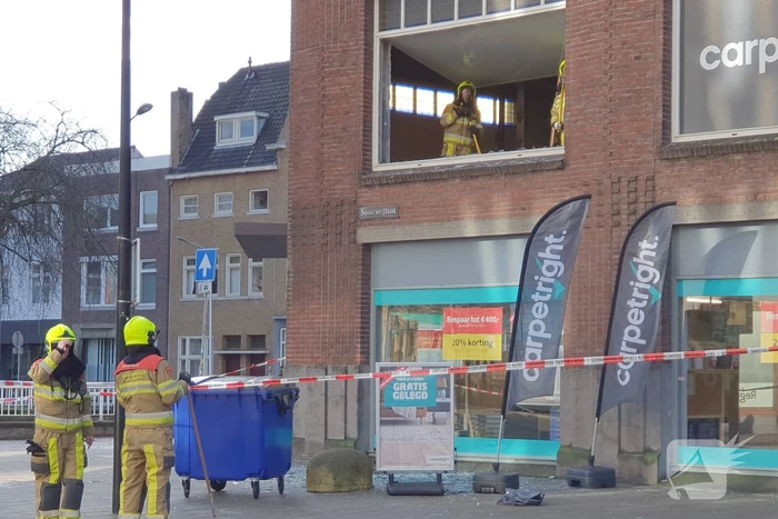 Raam gesprongen door harde wind