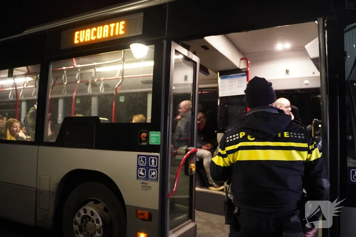 Dode na ongeval met trein, auto vliegt in brand