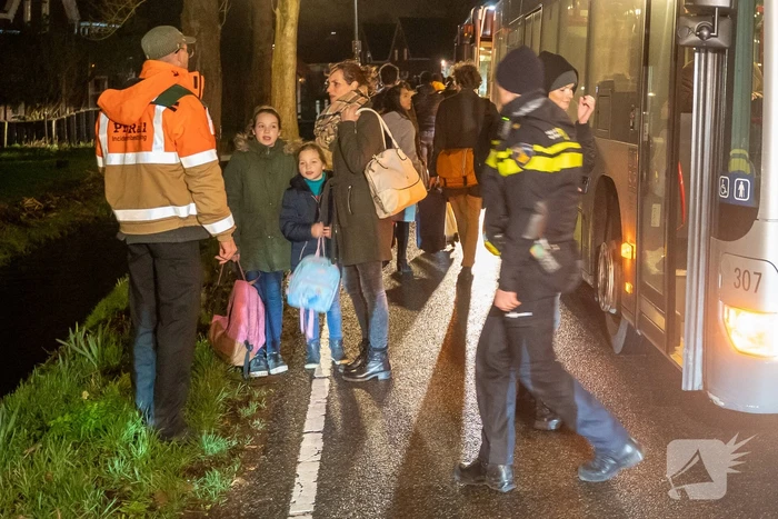 Dode na ongeval met trein, auto vliegt in brand