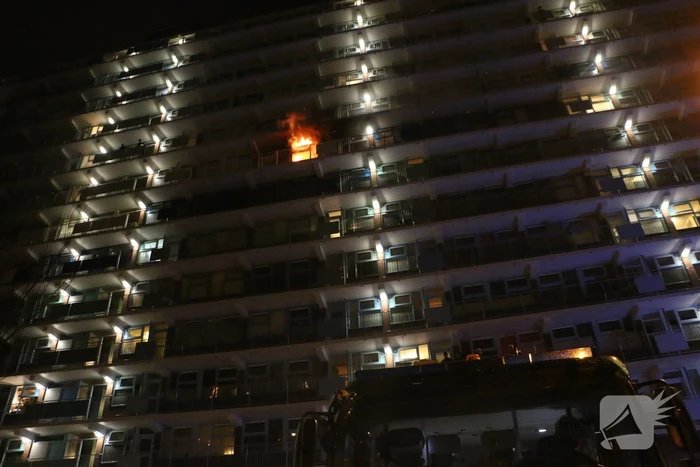 Gewonde bij uitslaande brand in flat