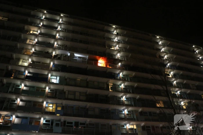 Gewonde bij uitslaande brand in flat