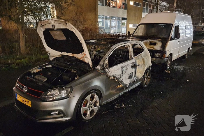 Auto verwoest door brand