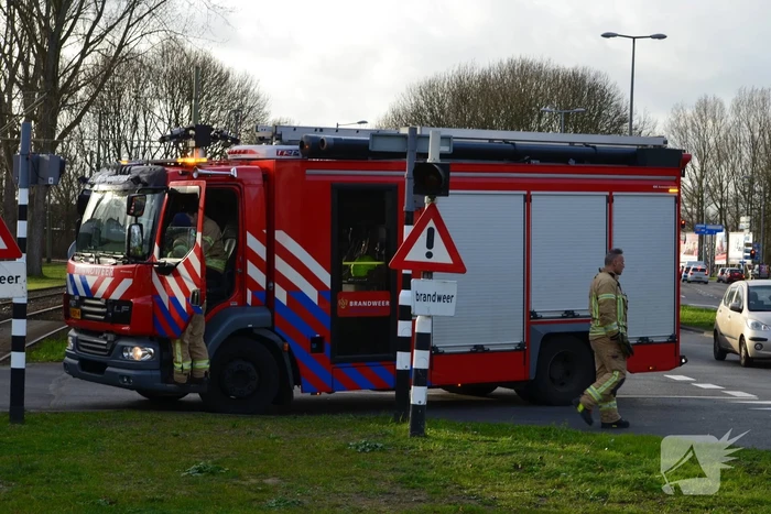 Tram en personenauto botsen op elkaar