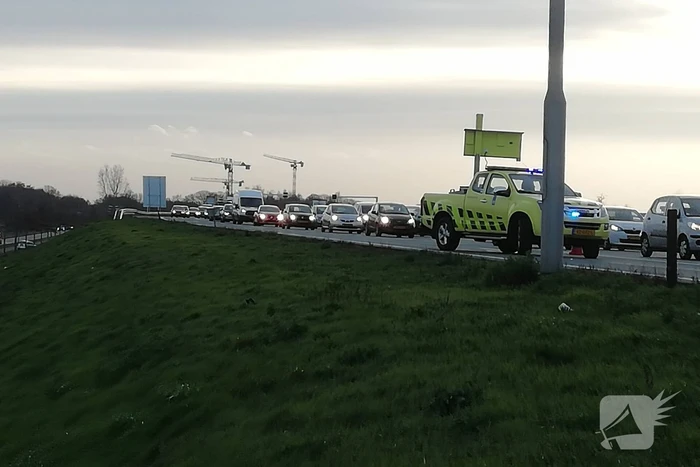 Auto botst op bestelwagen