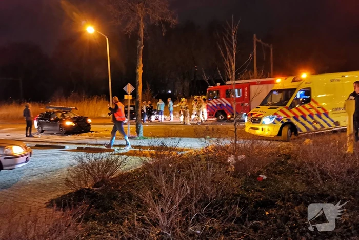 Gewonde na frontale aanrijding op kruising