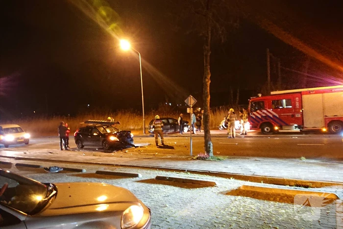Gewonde na frontale aanrijding op kruising
