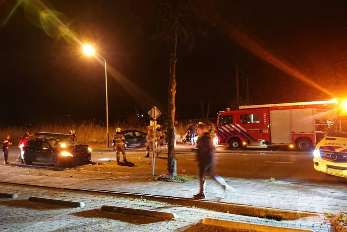Gewonde na frontale aanrijding op kruising