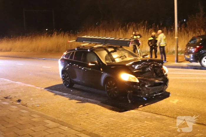 Gewonde na frontale aanrijding op kruising