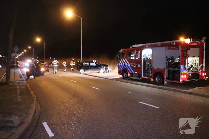 Gewonde na frontale aanrijding op kruising