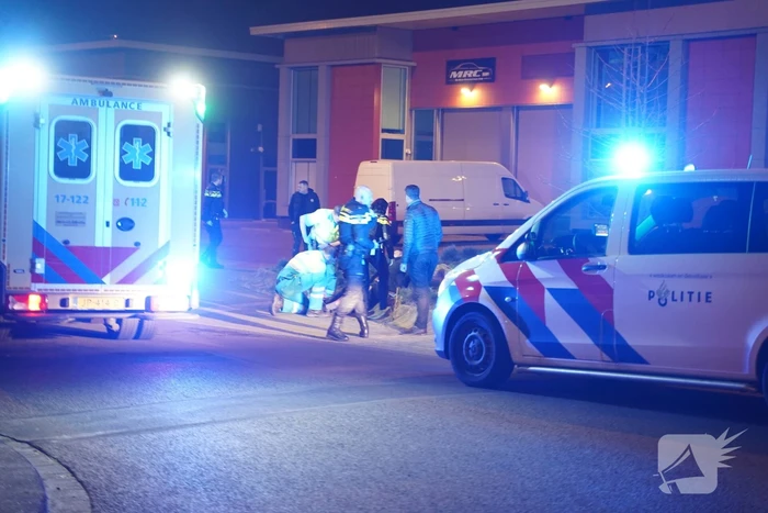 Man in been geschoten op parkeerplaats