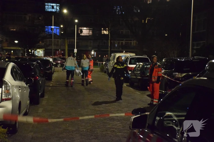 Één dode en drie gewonden bij steekpartij, verdachte aangehouden