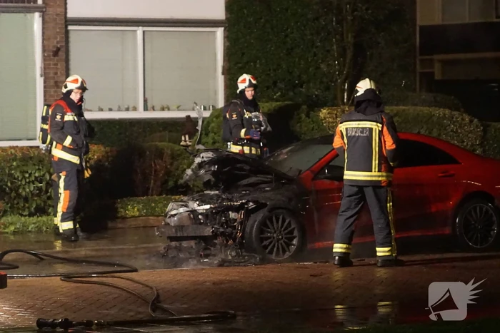 Zoveelste auto in brand