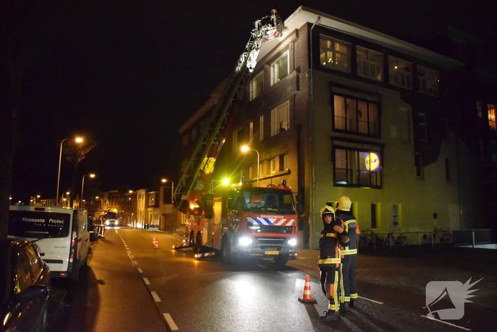 Dakpannen waaien van dak