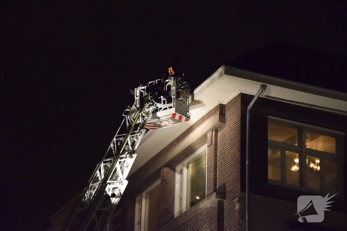 Dakpannen waaien van dak